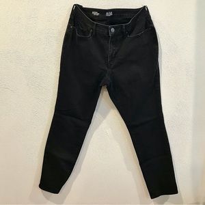 a.n.a 14 Mid-Rise Curvy Skinny Jeans